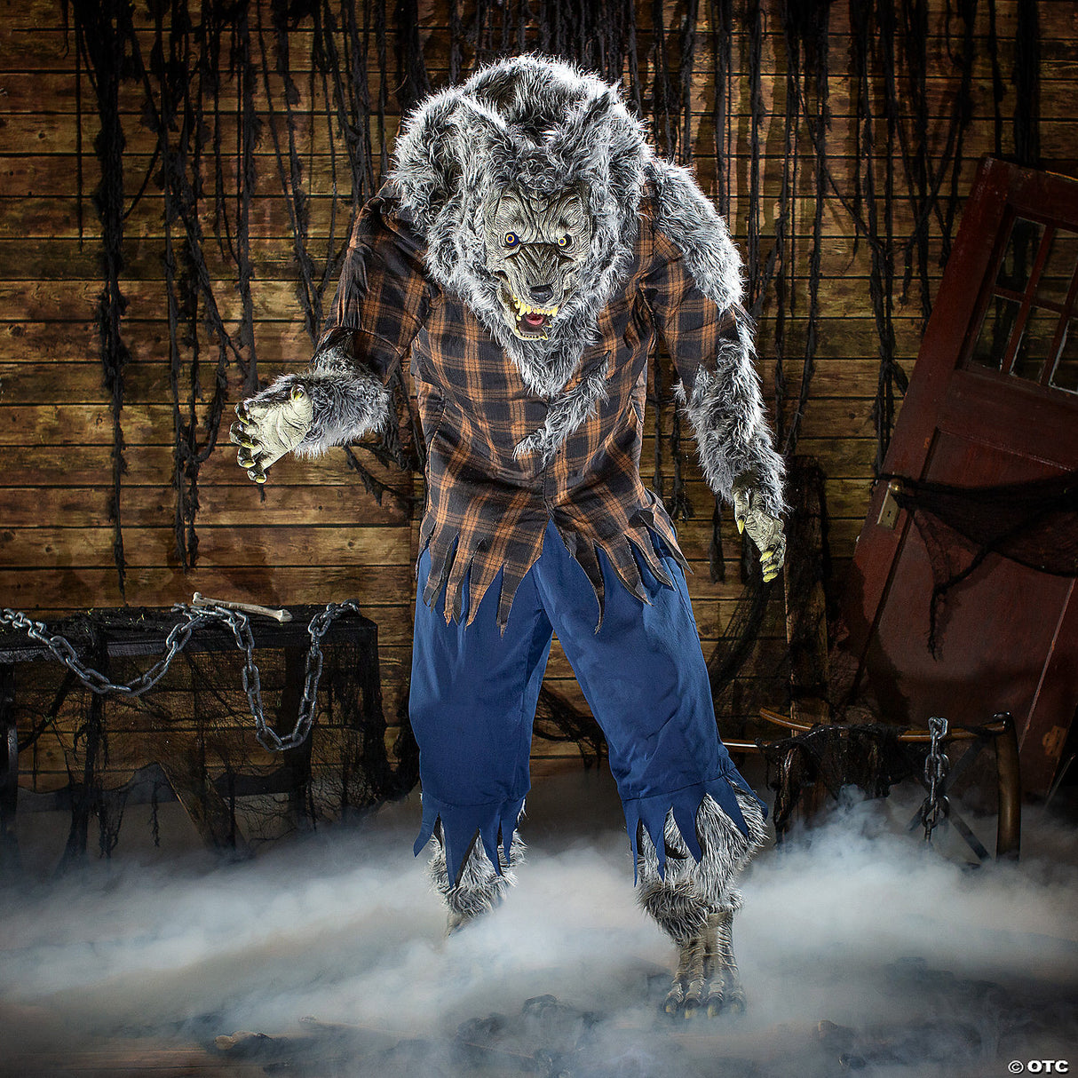 7.5' Animated Hulking Werewolf