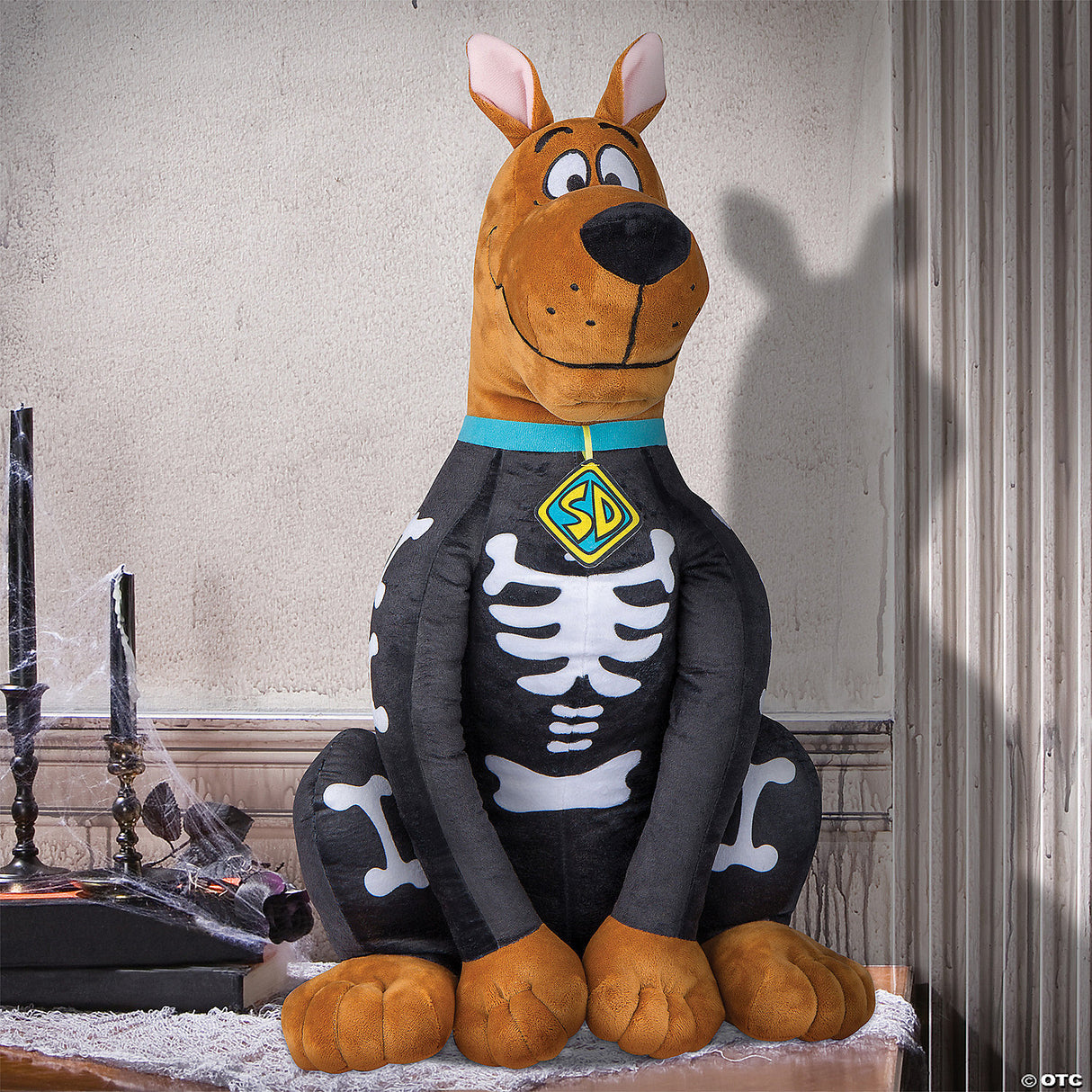 Scooby Doo!™ Skeleton Stuffed Door Greeter Halloween Decoration